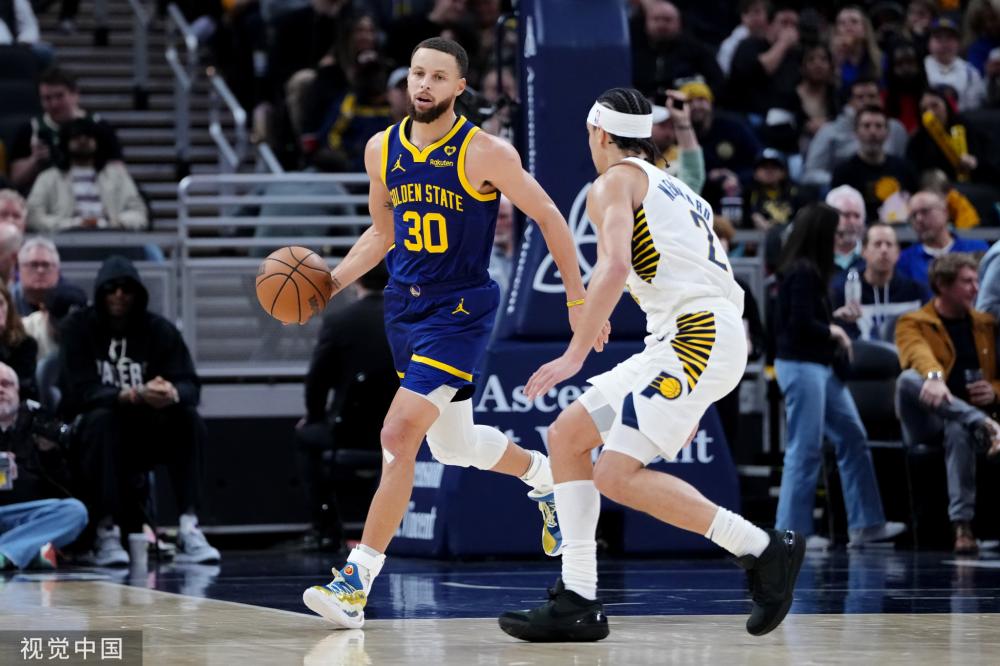 间的默契配 间的默契配