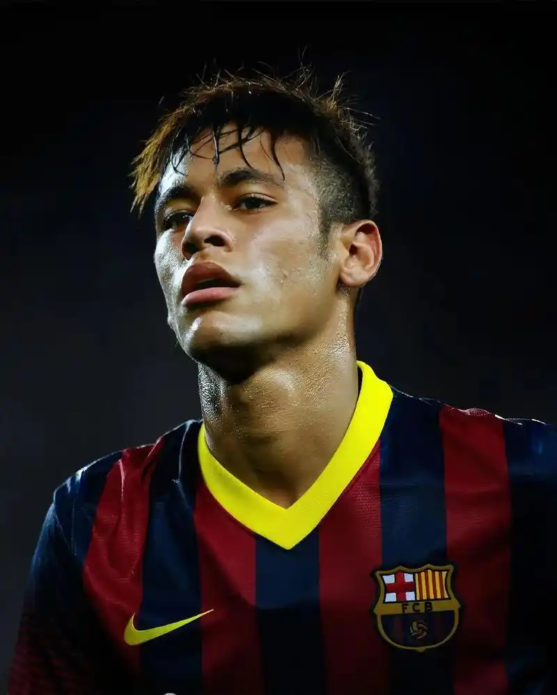 率伯恩利提前7輪升級！孔帕尼獲英冠賽季最佳主帥！.