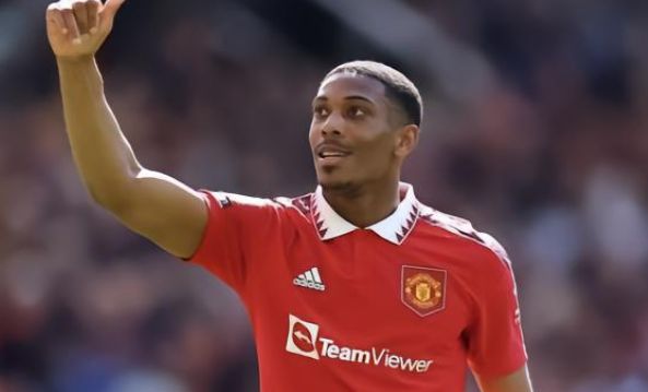 随着转会窗 随着转会窗